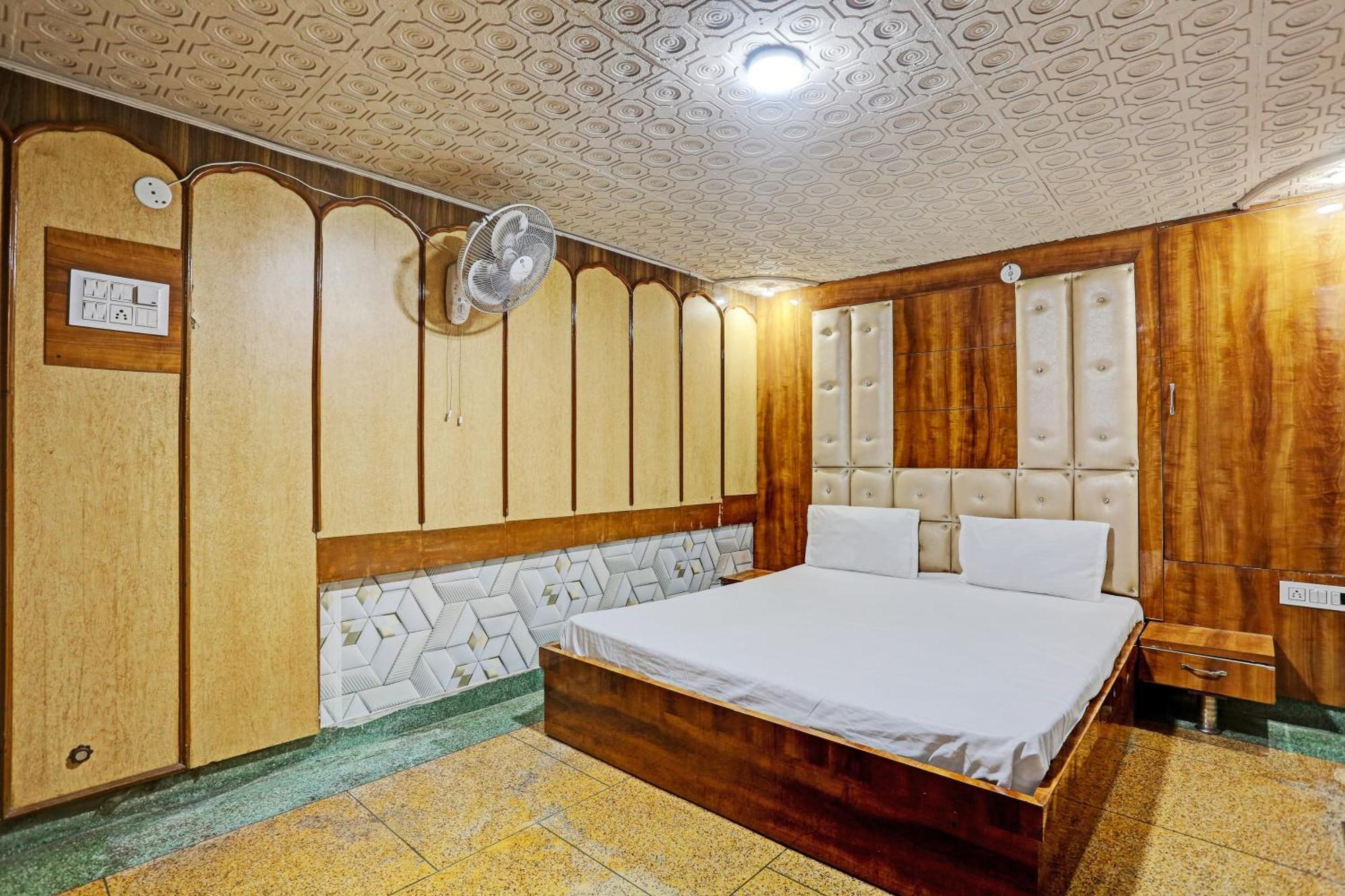 Hotel O Saffron Night Stay Amritszár Kültér fotó