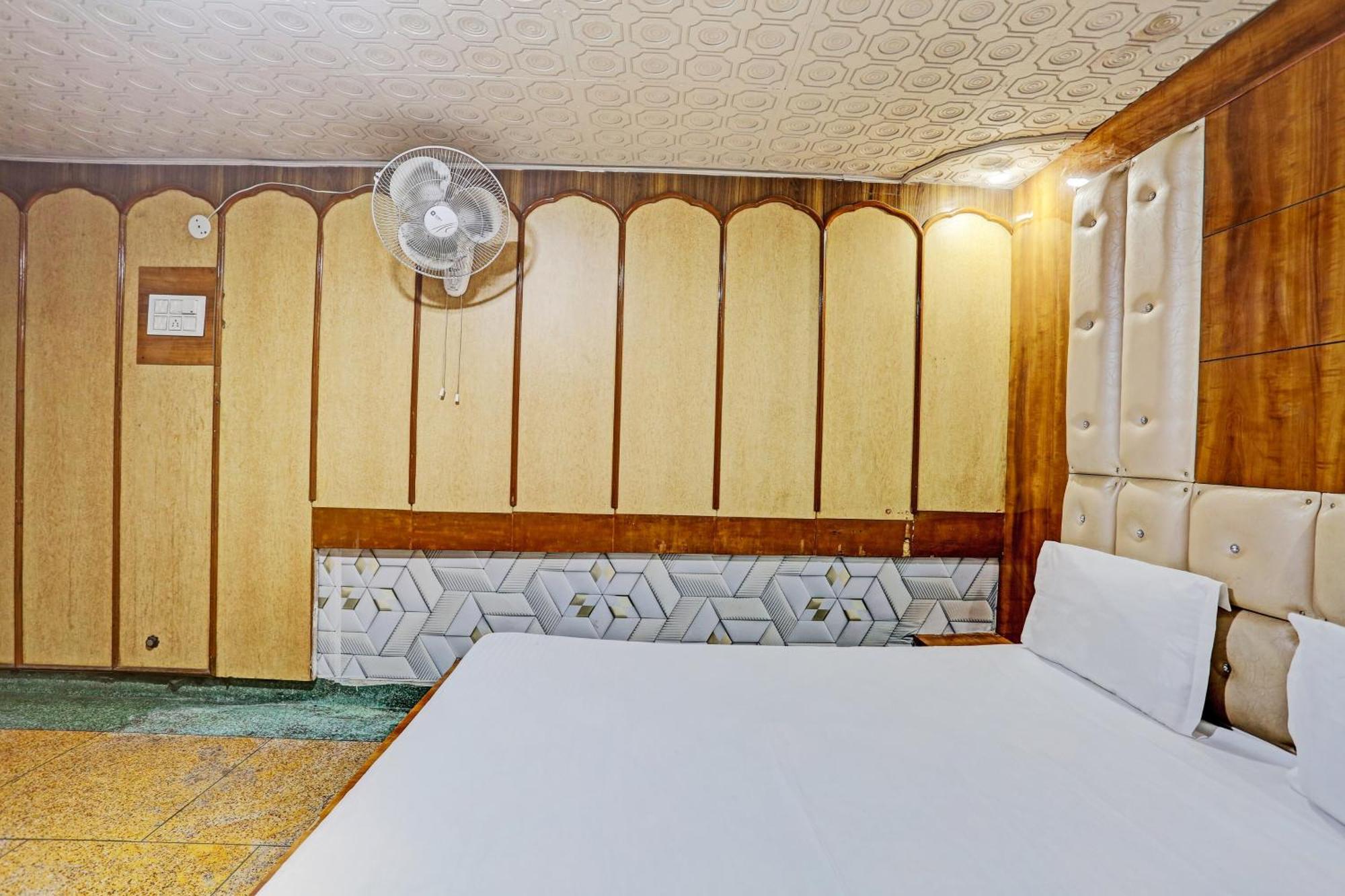 Hotel O Saffron Night Stay Amritszár Kültér fotó